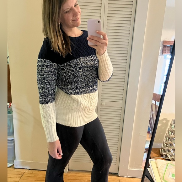 St. John Wool Navy Blue and White Crewneck Sweater - Picture 1 of 8